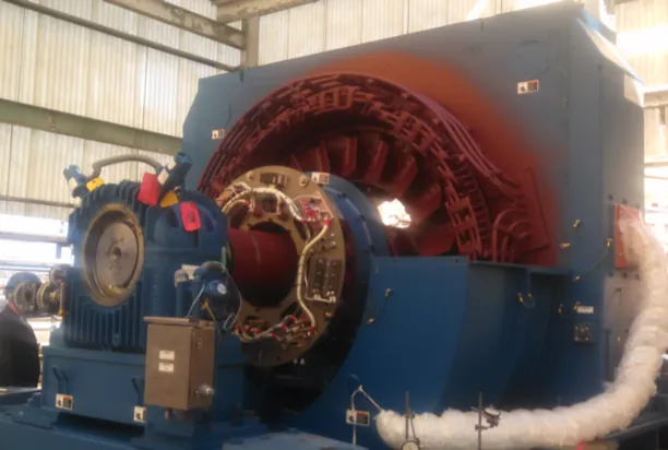 Large motor with red windings for a hydrogen recovery compressor